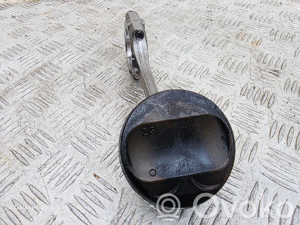 Toyota Corolla E210 E21 Pistón con biela 