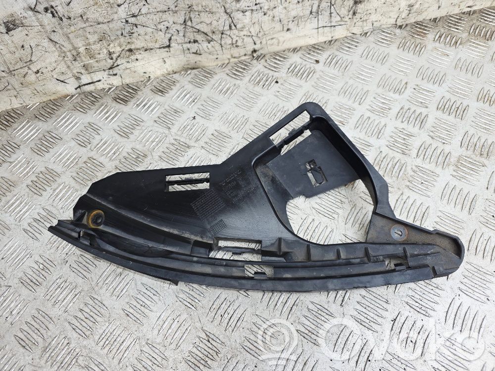Volvo XC60 Headlight/headlamp mounting bracket 
