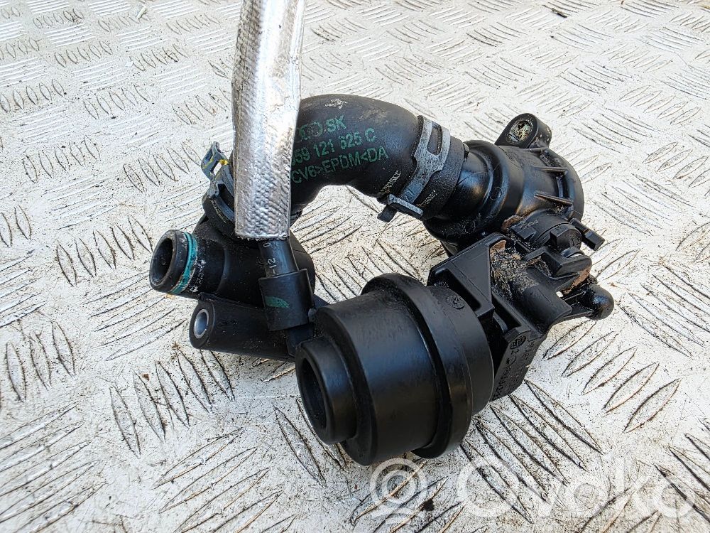 Volkswagen Touareg III Thermostat/thermostat housing 