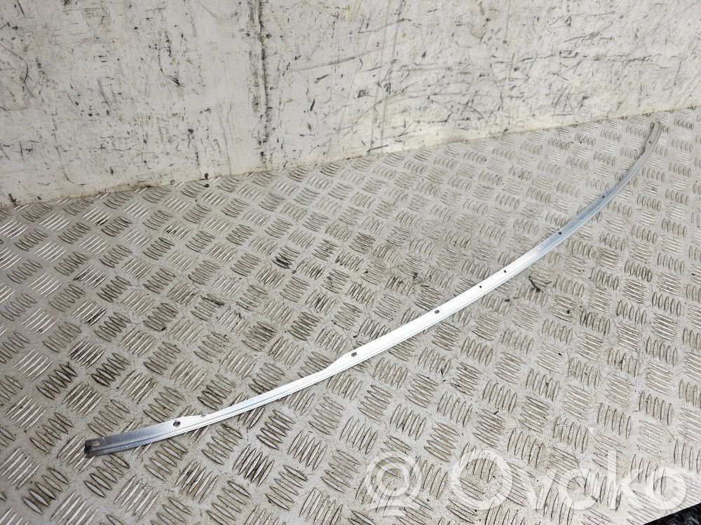 BMW 3 E92 E93 Windshield trim 