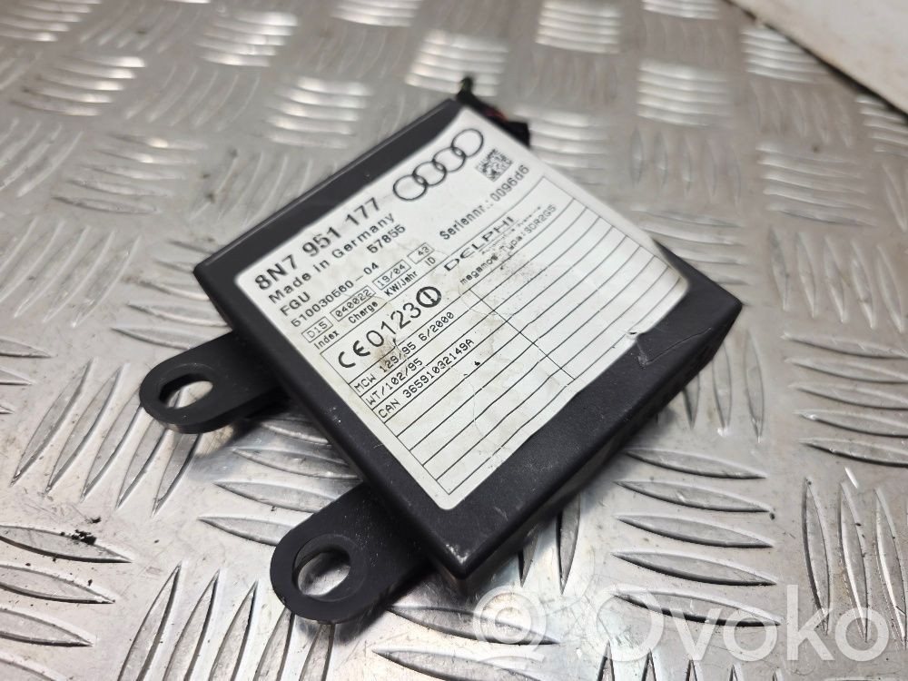 Audi TT Mk1 Alarm control unit/module 