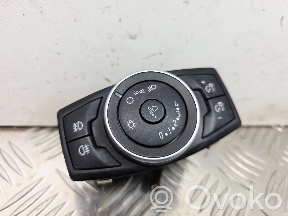 Ford Focus Light switch 