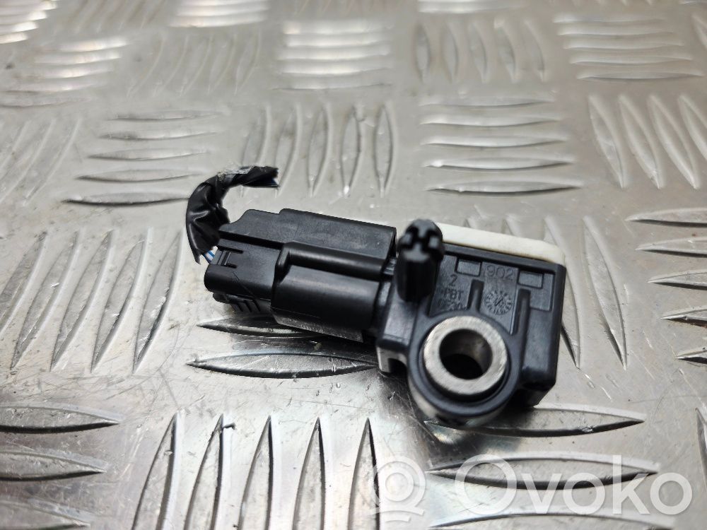 Ford Focus Airbag deployment crash/impact sensor 