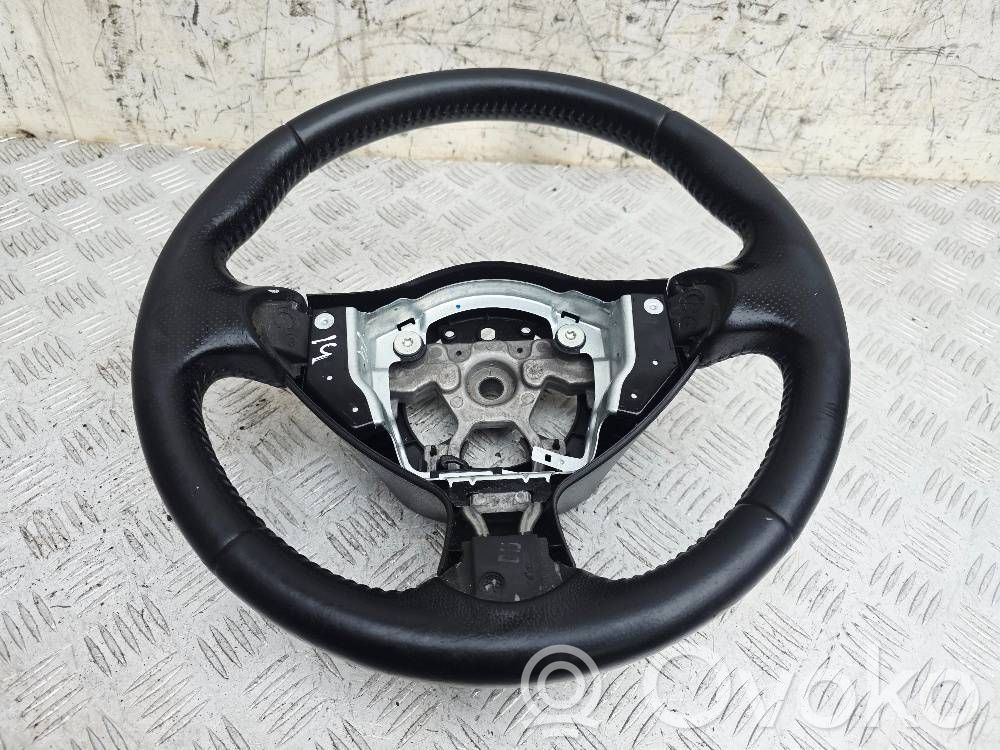 Nissan Juke I F15 Lenkrad 