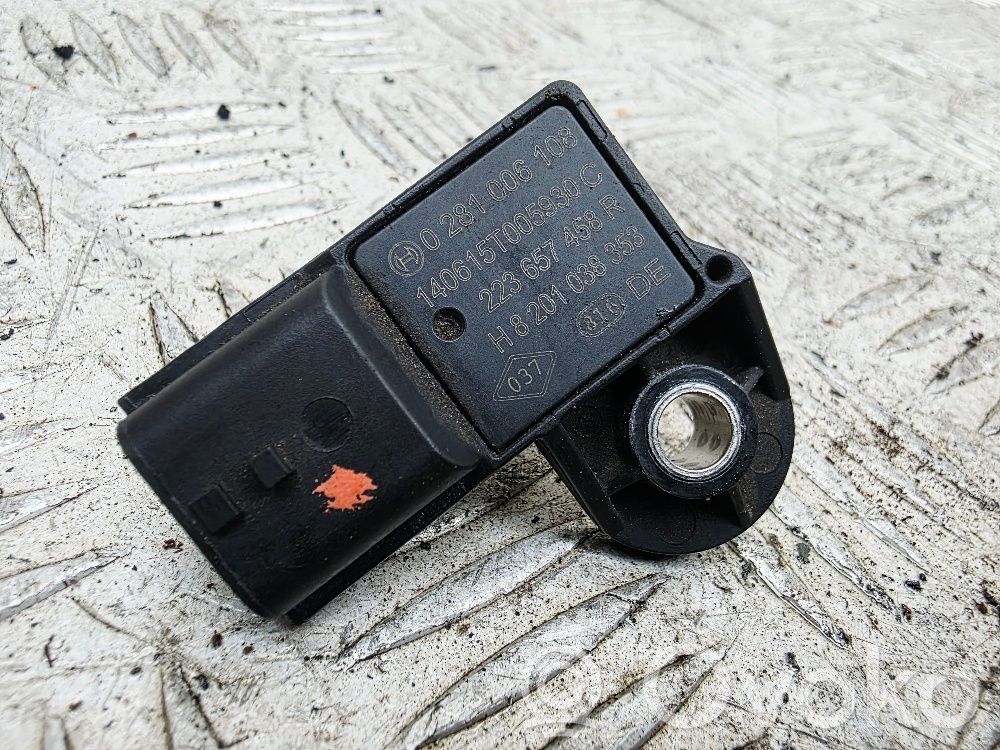 Nissan Juke I F15 Luftdrucksensor 