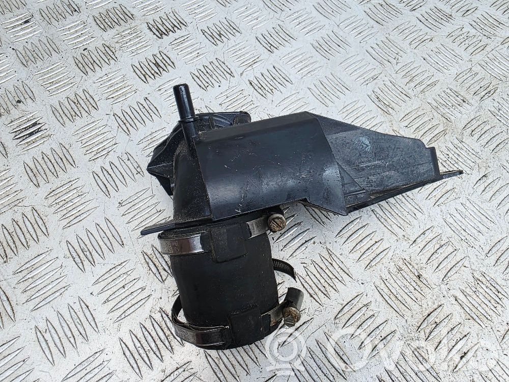 Ford Fiesta Oro paėmimo kanalo detalė (-ės) 