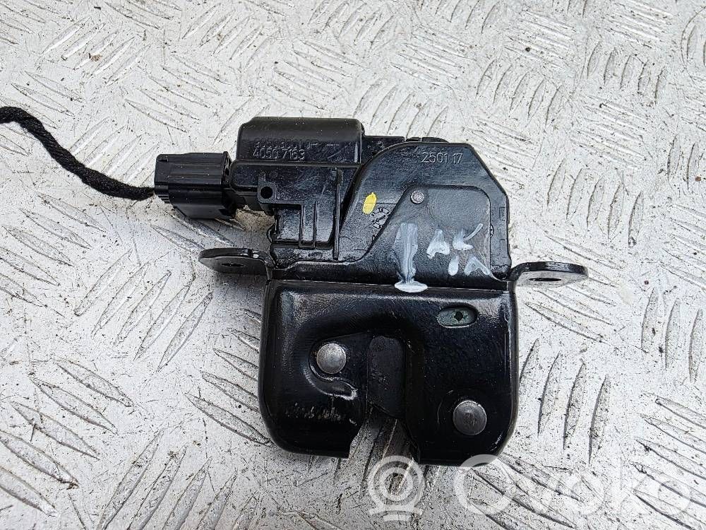 Dacia Duster Tailgate lock latch 
