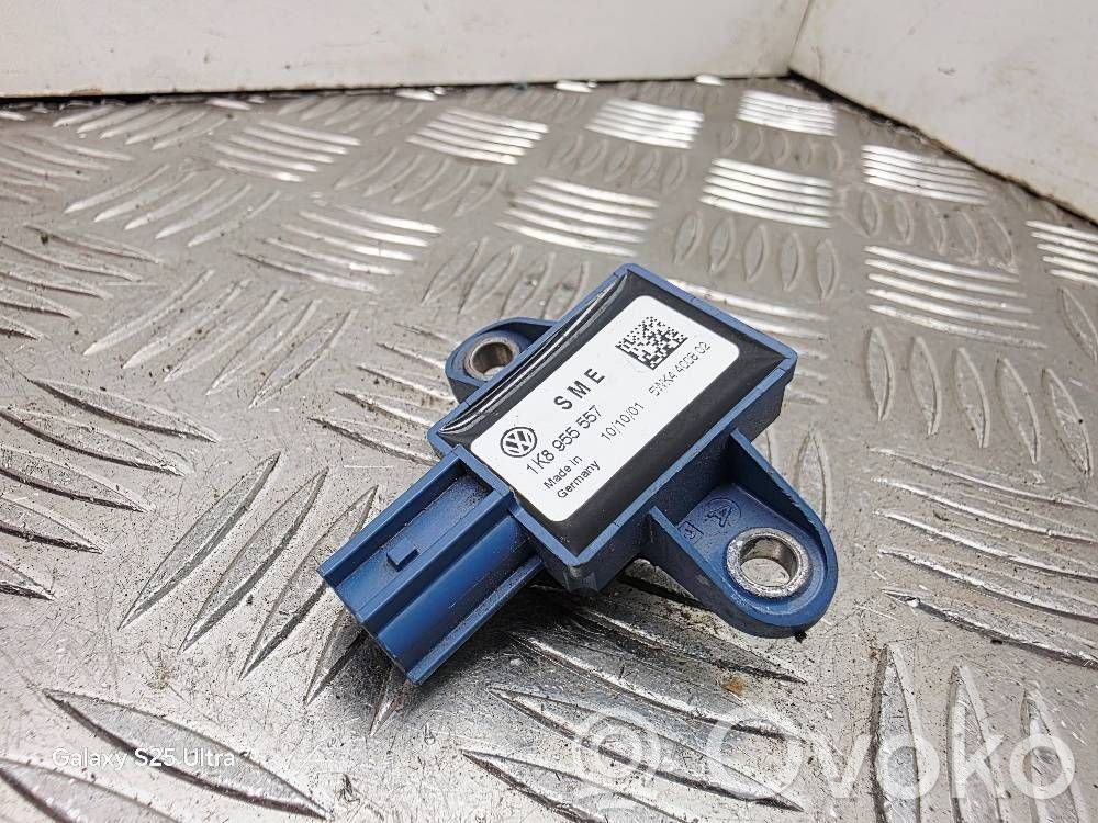 Volkswagen Scirocco Airbag deployment crash/impact sensor 