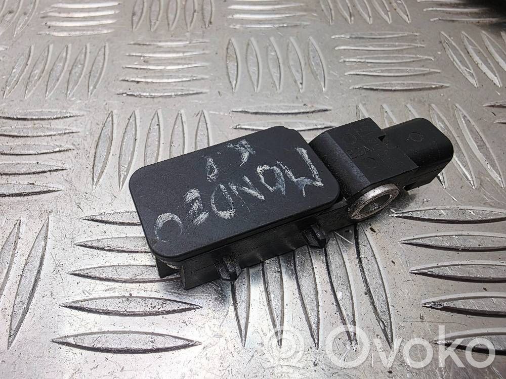 Ford Mondeo Mk III Airbag deployment crash/impact sensor 
