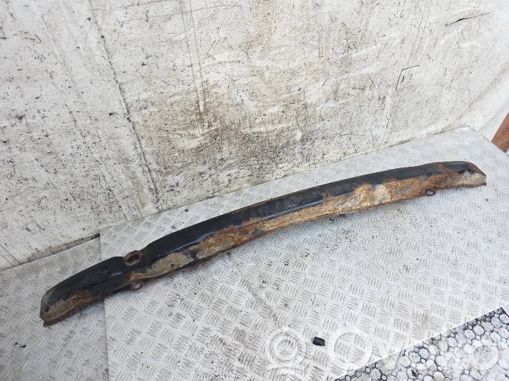 BMW 5 E60 E61 Aizmugurē bampera balka 