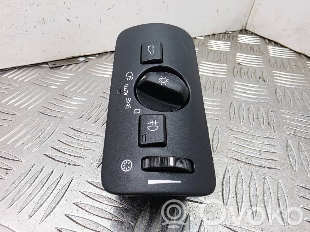 Volvo V40 Light switch 