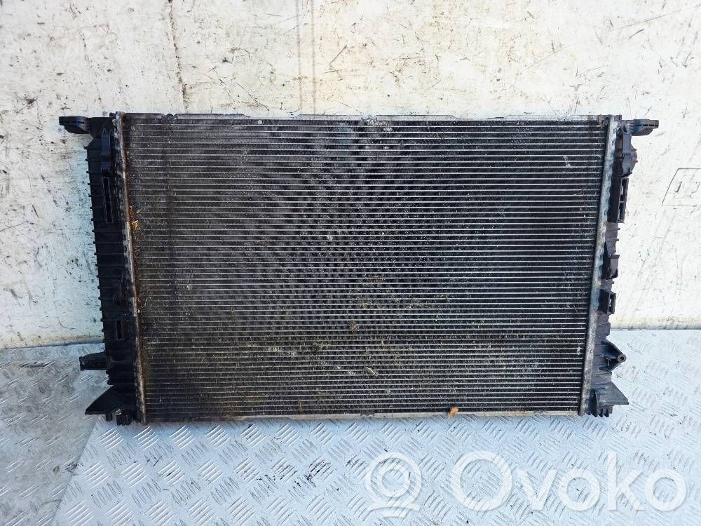Audi A4 S4 B8 8K Radiador del refrigerante 