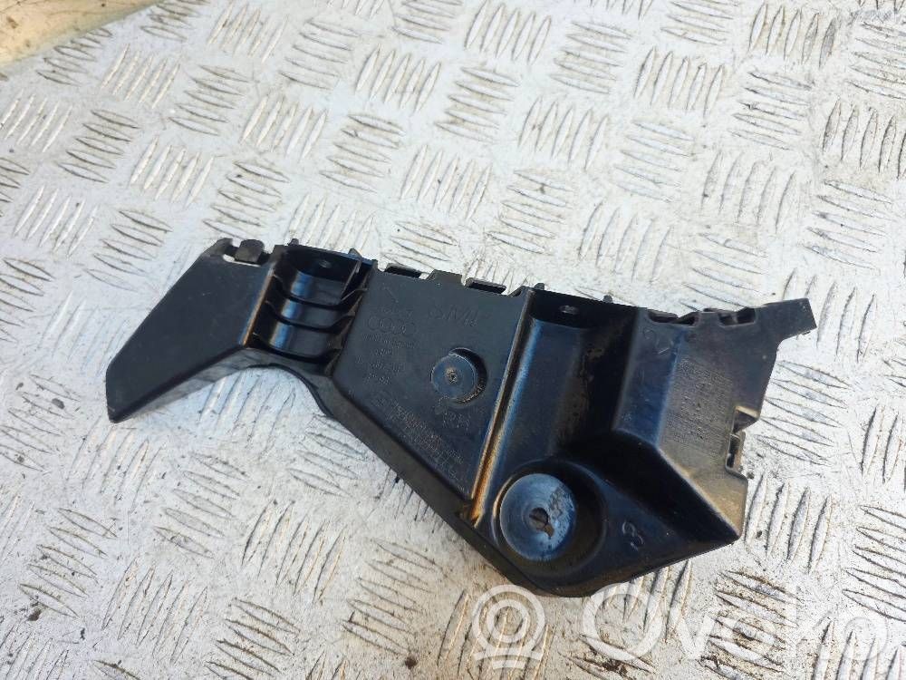 Audi A1 Soporte de montaje del parachoques trasero 