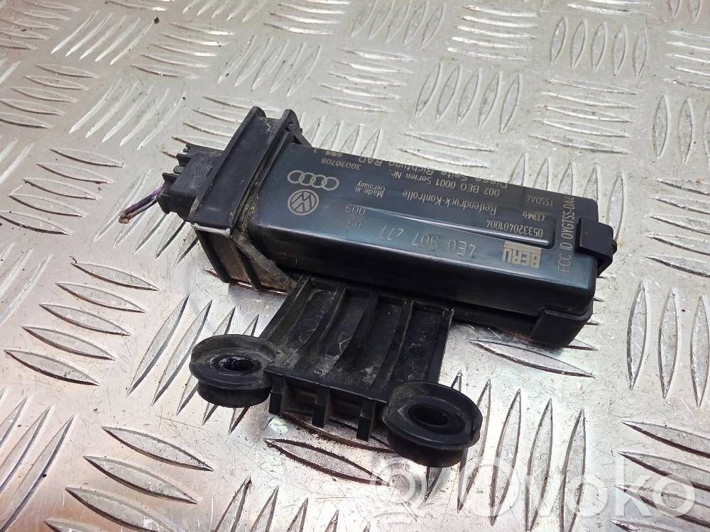 Audi A8 S8 D3 4E Tire pressure sensor 