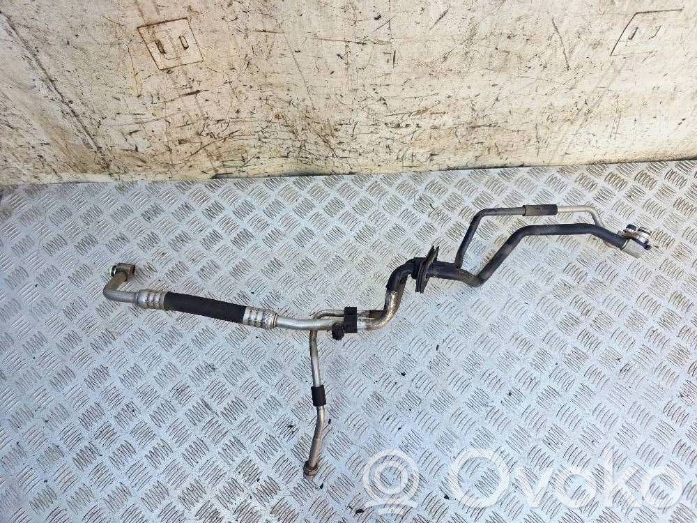 Audi A8 S8 D3 4E Ilmastointilaitteen putki (A/C) 