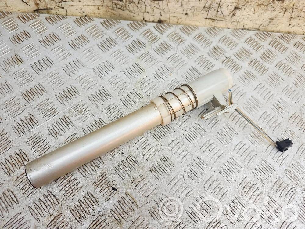 Audi A8 S8 D3 4E Sensor de nivel de combustible 