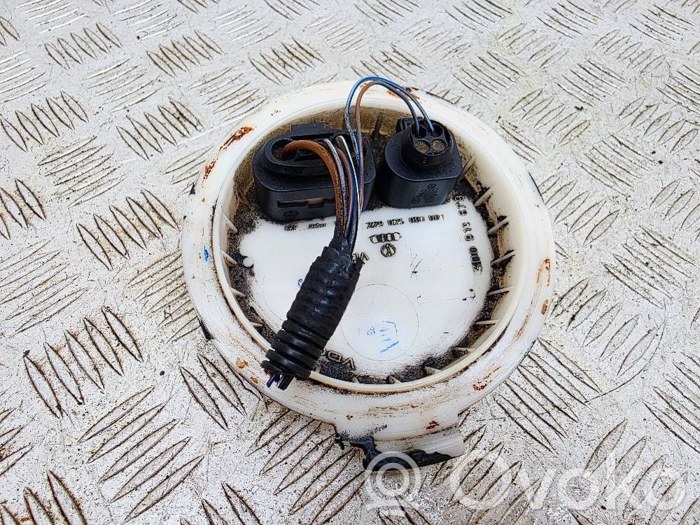Audi A8 S8 D3 4E Bomba interna de combustible 