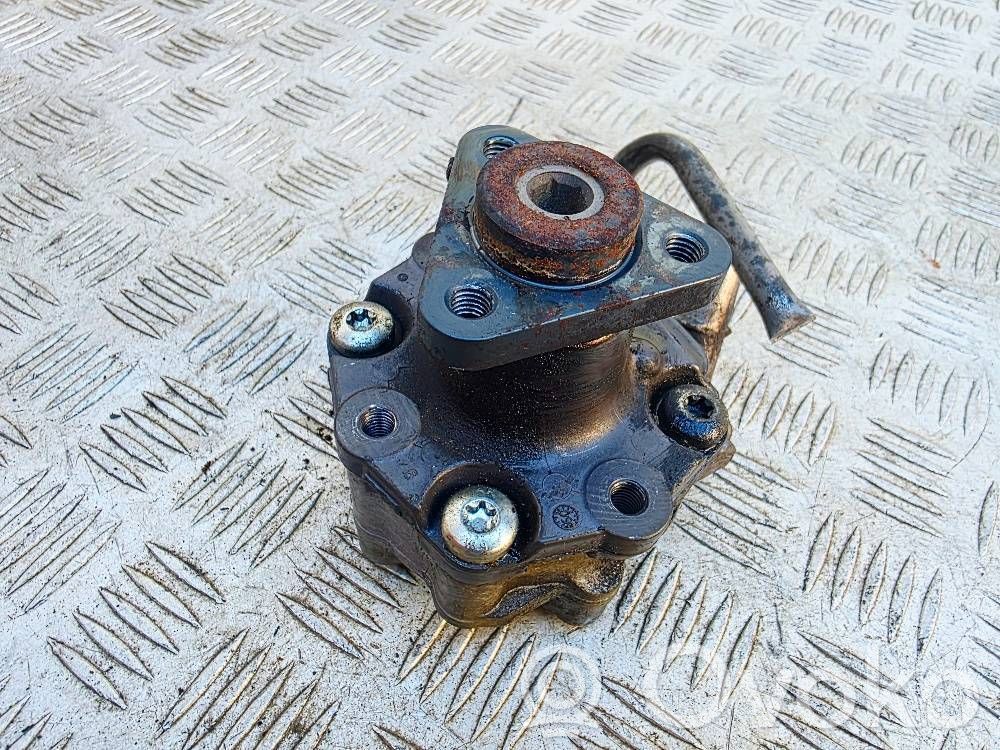 Audi A4 S4 B8 8K Power steering pump 