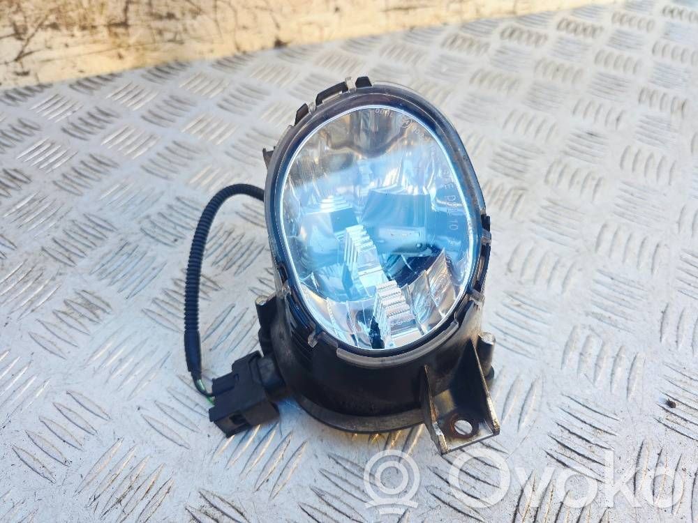 Volvo C30 Miglas lukturis priekšā 