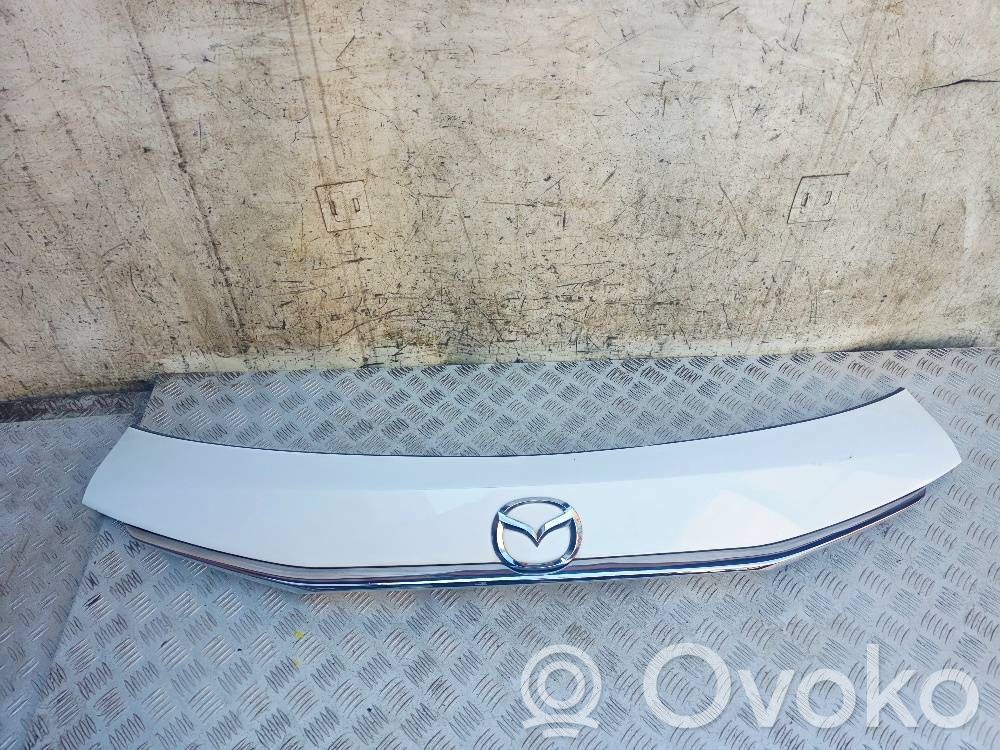Mazda 6 Trunk door license plate light bar 