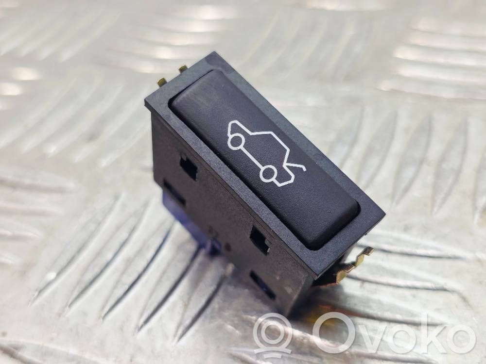 BMW 5 E39 Tailgate opening switch 