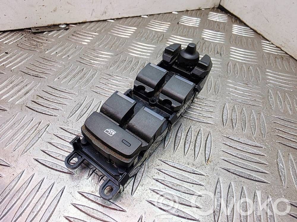 Land Rover Range Rover Evoque L538 Electric window control switch 