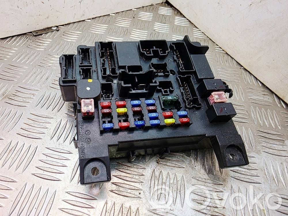 Mitsubishi ASX Fuse module 