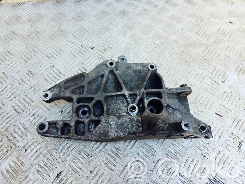Fiat Doblo Generator/alternator bracket 