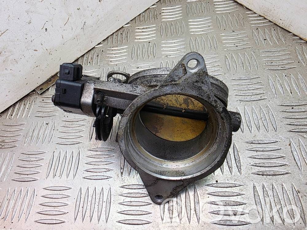 BMW 7 E38 Droselinė sklendė 