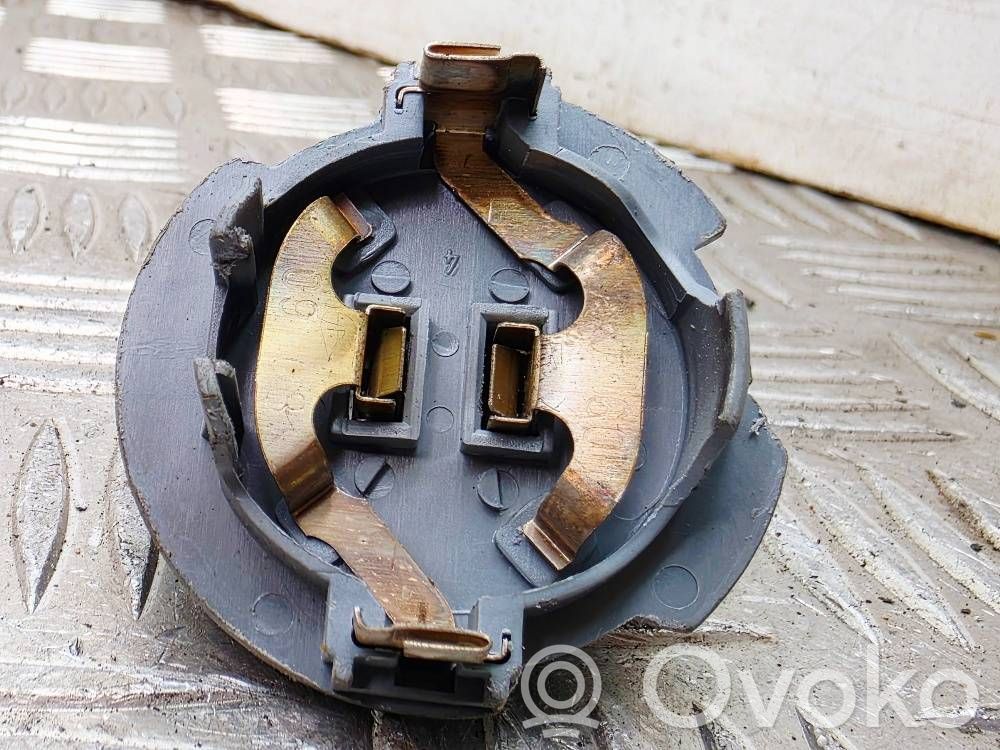 Element lampy przedniej   1300636308
