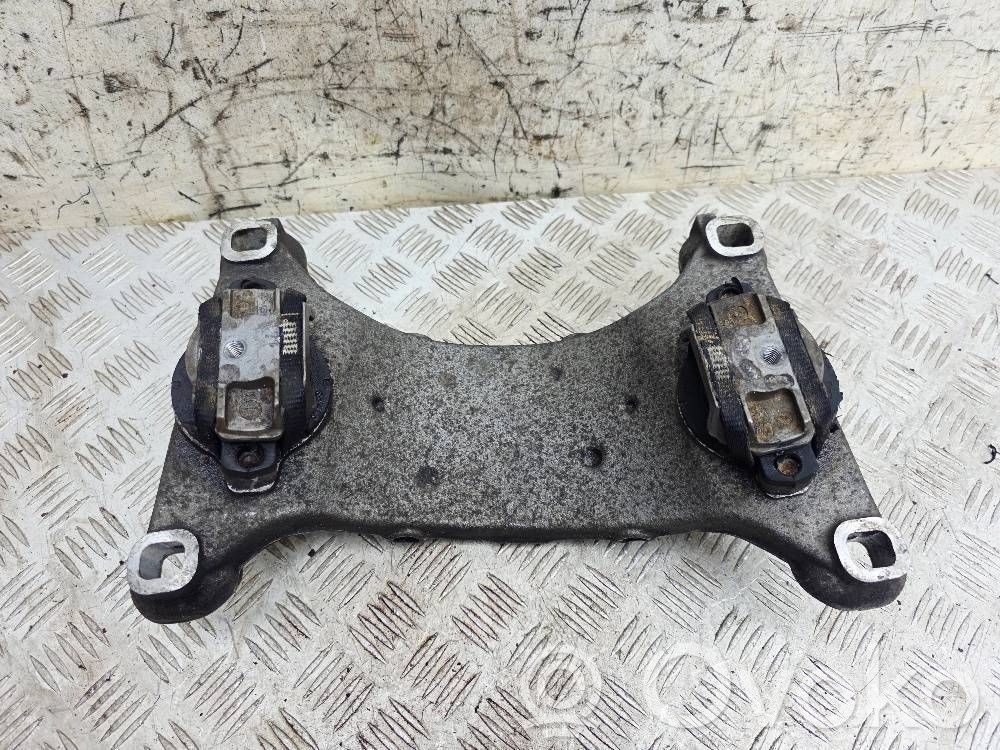 Audi A8 S8 D3 4E Gearbox mounting bracket 