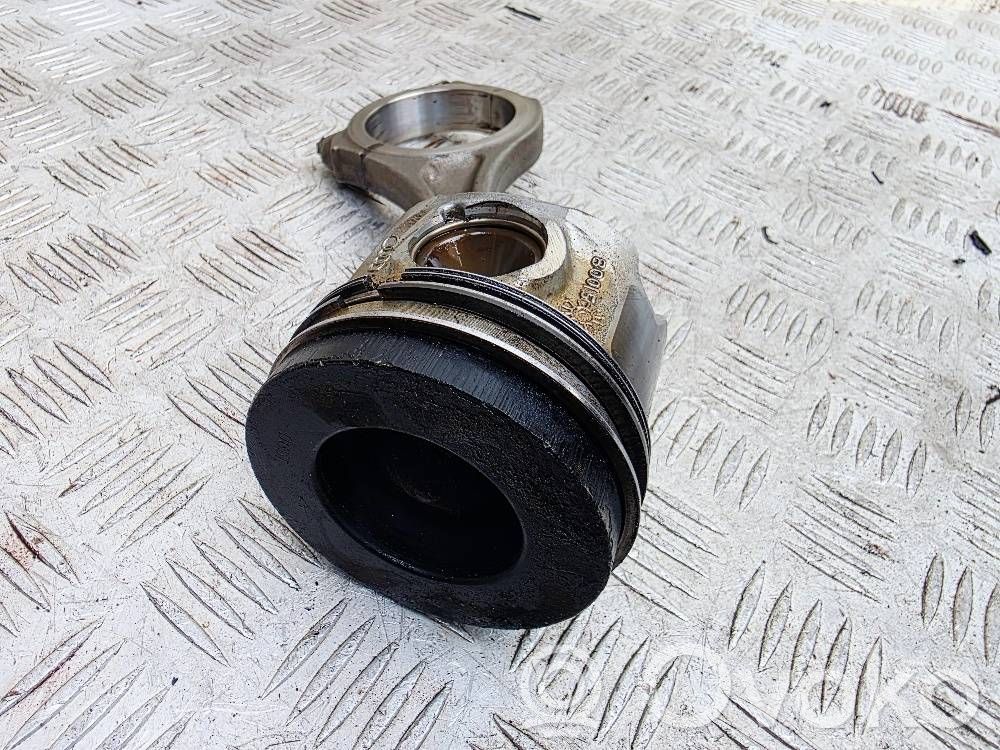 Audi A8 S8 D3 4E Piston with connecting rod 