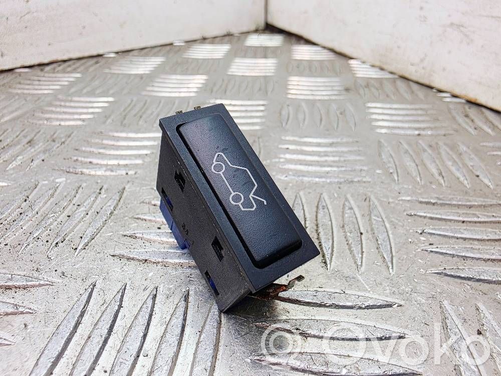 Tailgate opening switch   8365579,61318365579