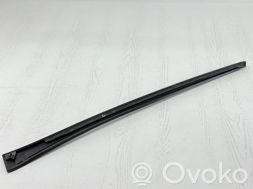 Cupra Formentor Windshield trim 