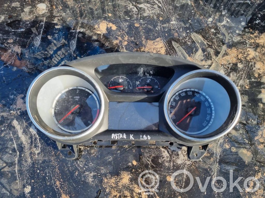 Kello   BSTKAK560