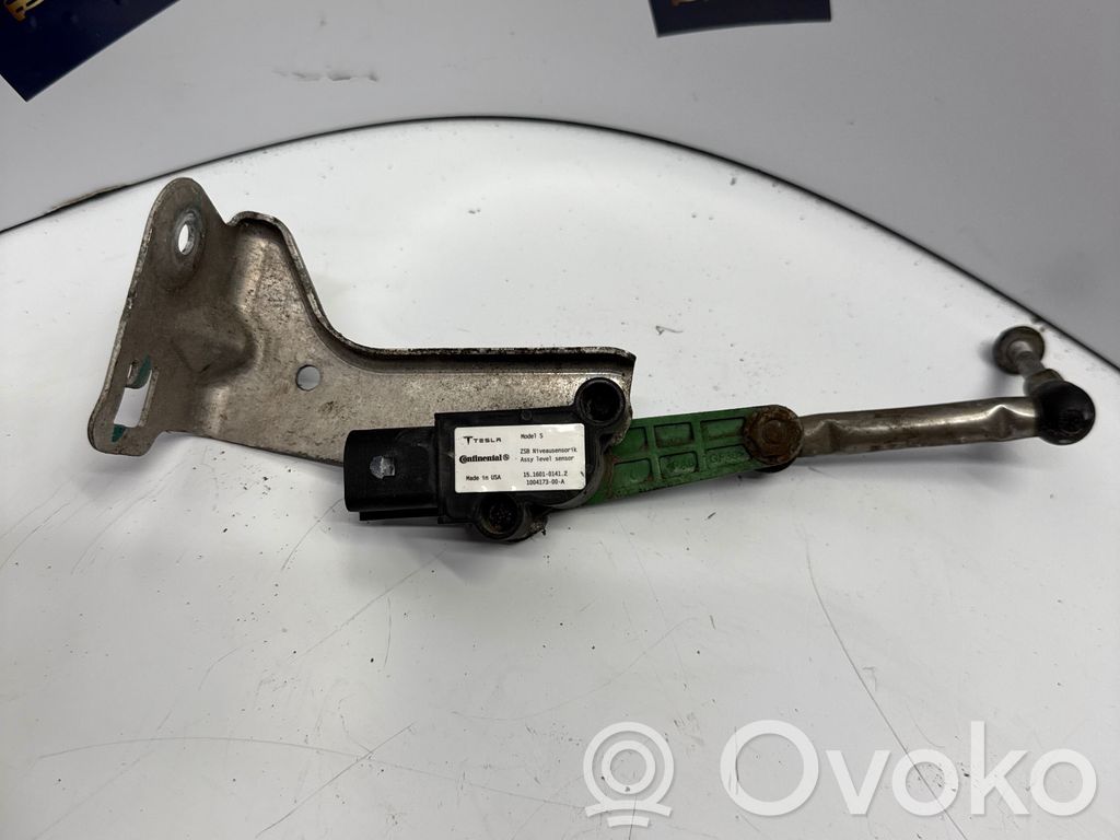 Tesla Model S Headlight/headlamp level sensor 