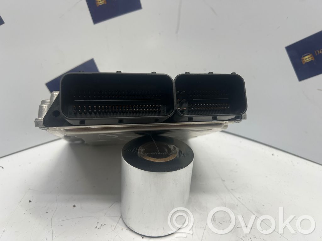 BMW 5 E60 E61 Engine control unit/module 