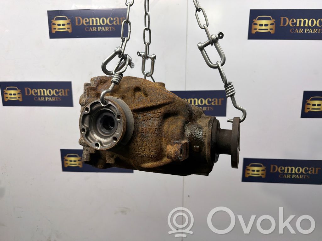 Rear differential   7567995,890801172020041