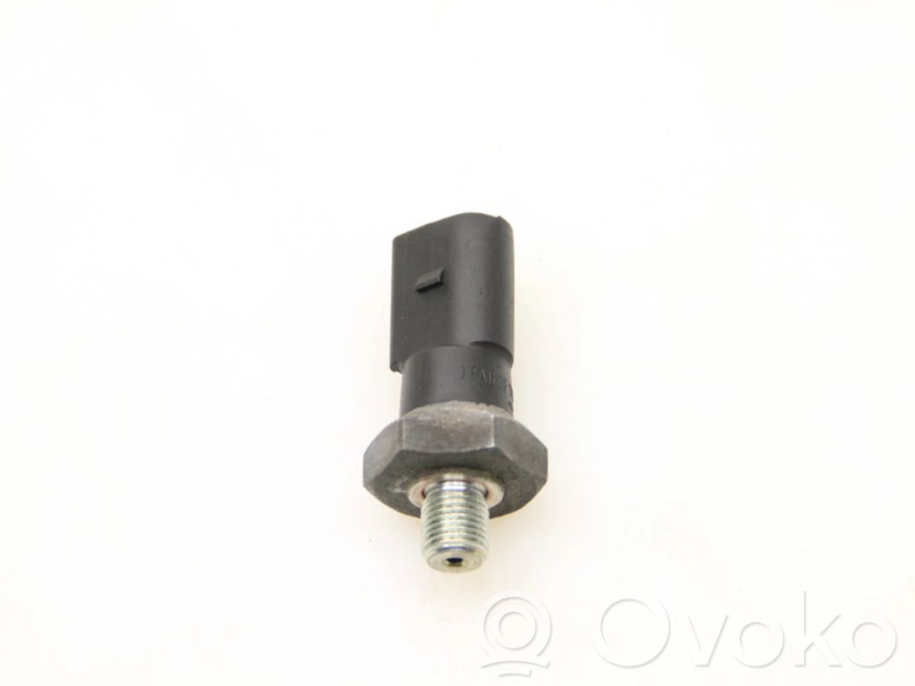 Audi A6 S6 C6 4F Sensor / Fühler / Geber 