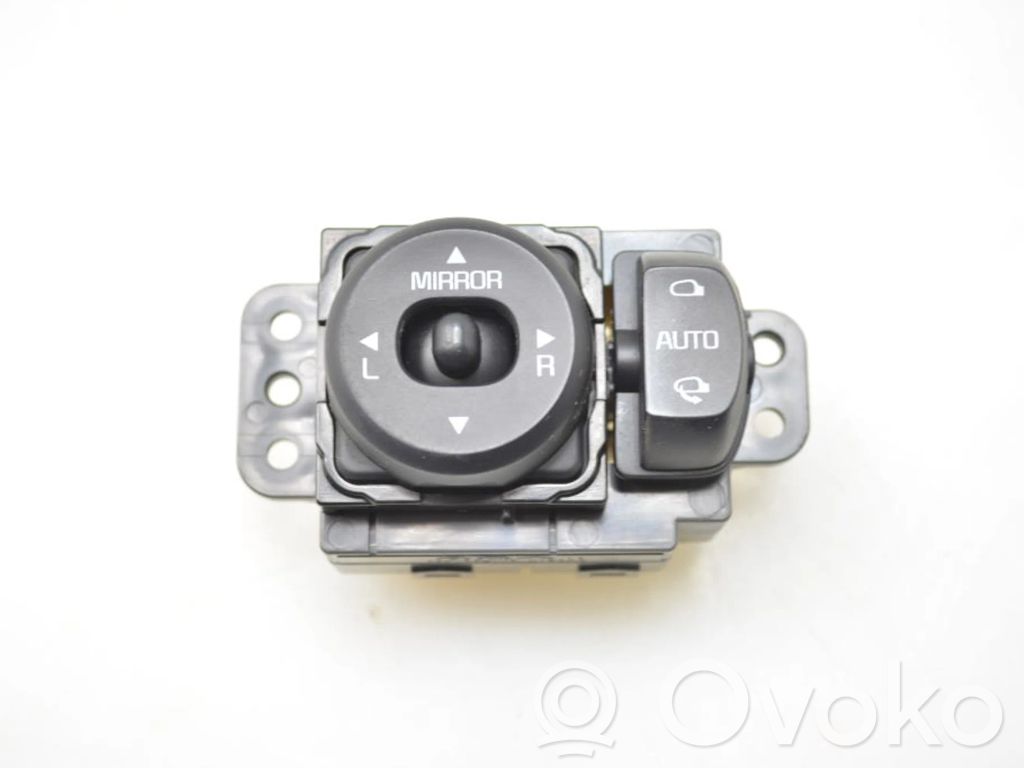 KIA Ceed Wing mirror switch 