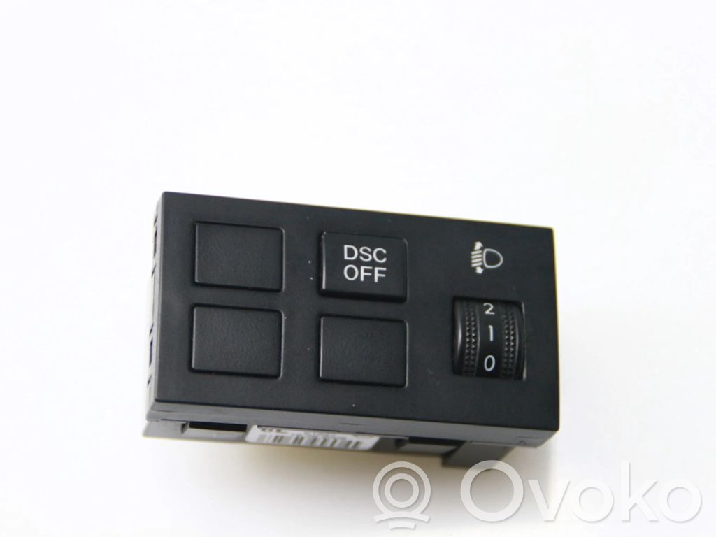 Light switch   GS8T66170B