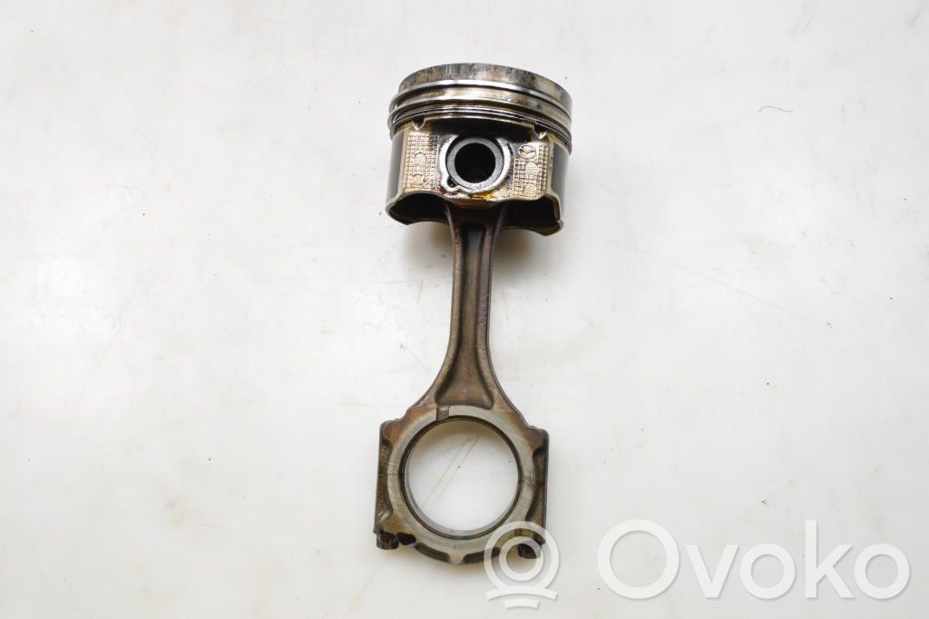 Piston with connecting rod