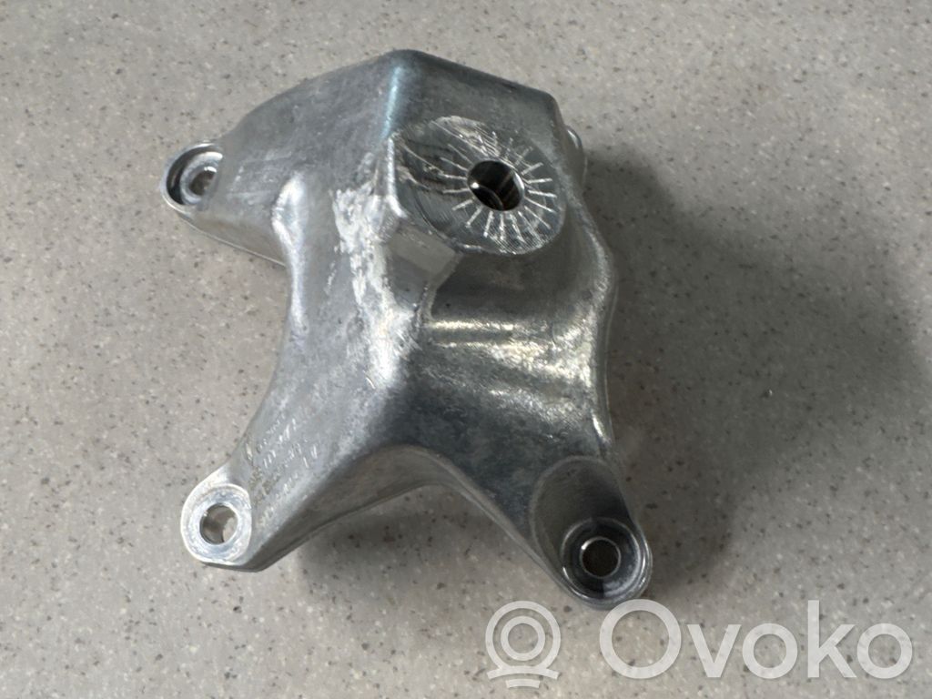 Porsche Macan (95B) Engine mounting bracket 