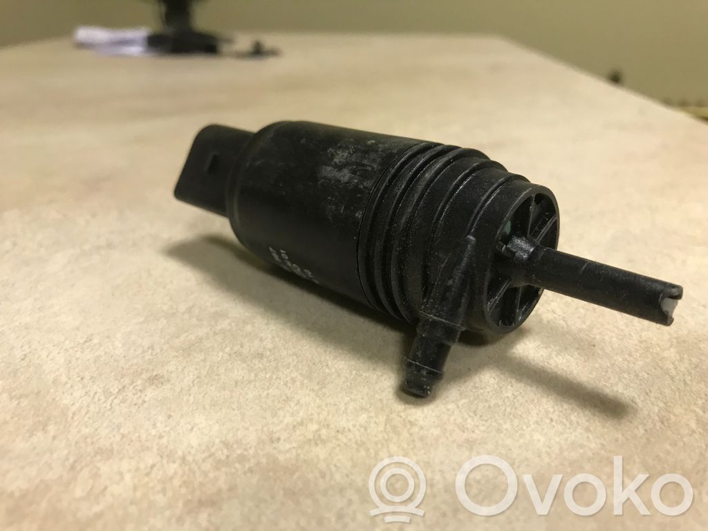 BMW 1 E81 E87 Windscreen/windshield washer pump 