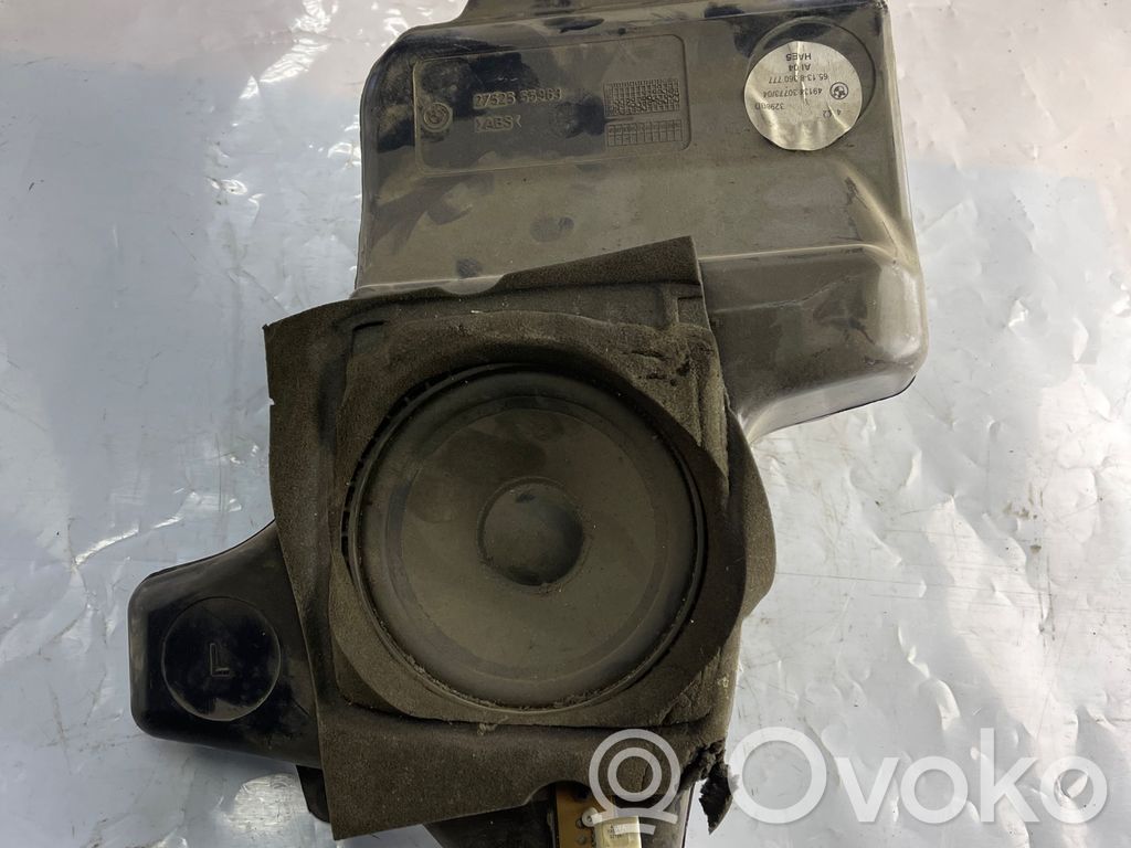 BMW 5 E39 Altavoz de la puerta delantera 