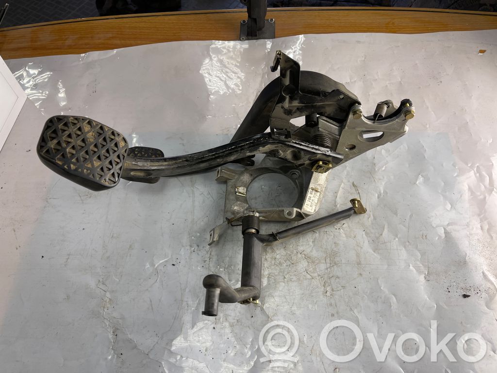 BMW 5 E39 Pedal assembly 
