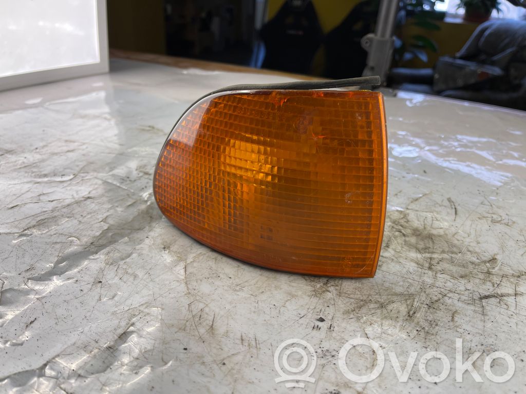 BMW 7 E38 Clignotant avant 