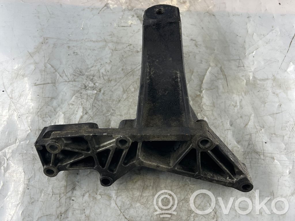 BMW 3 E46 Engine mounting bracket 