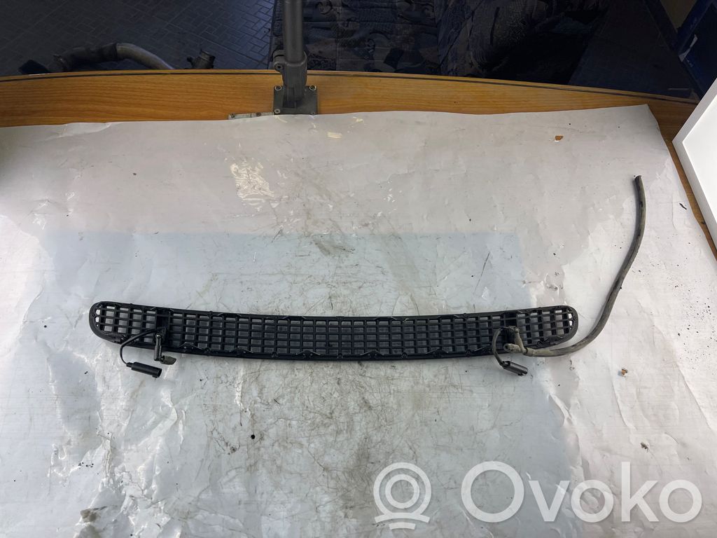 BMW 3 E46 Grille de plage arrière 