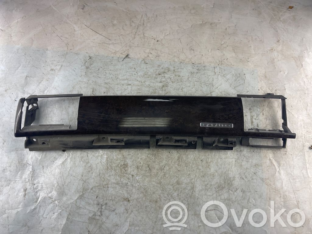 Audi A8 S8 D3 4E Panelės apdailos skydas (centrinis) 